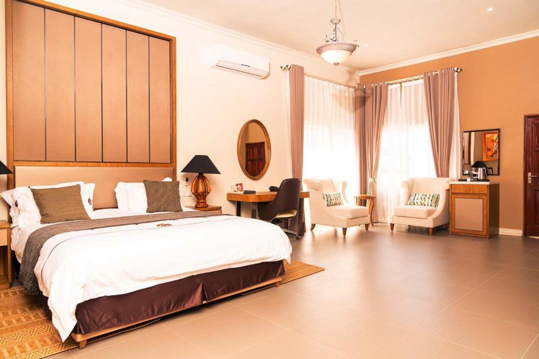 Ezulwini Villa Hotel Harare Esterno foto